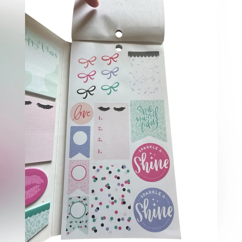 The Happy Planner Glam Girl Accessory Book Folio
